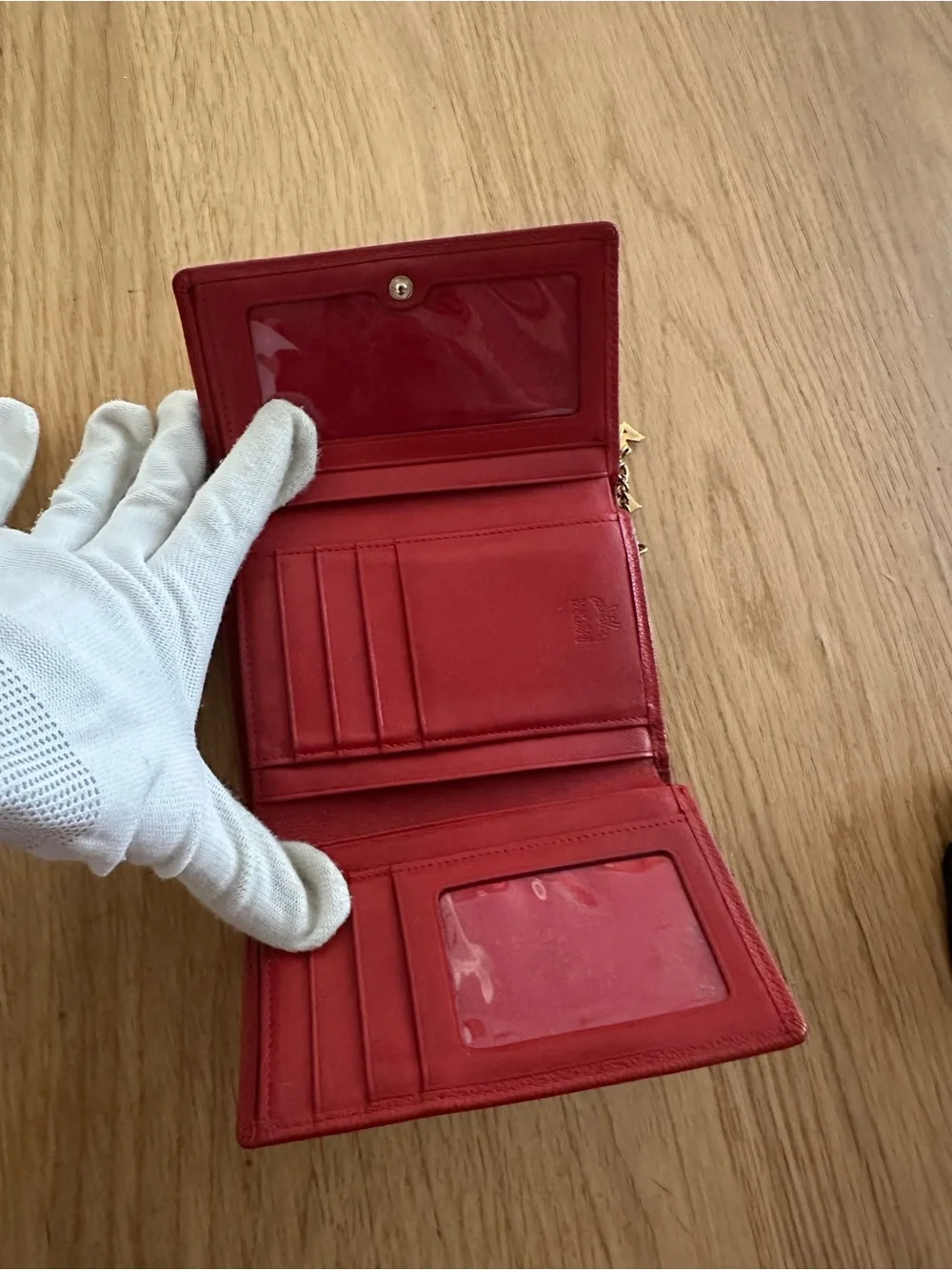MCM Short wallet with Charm